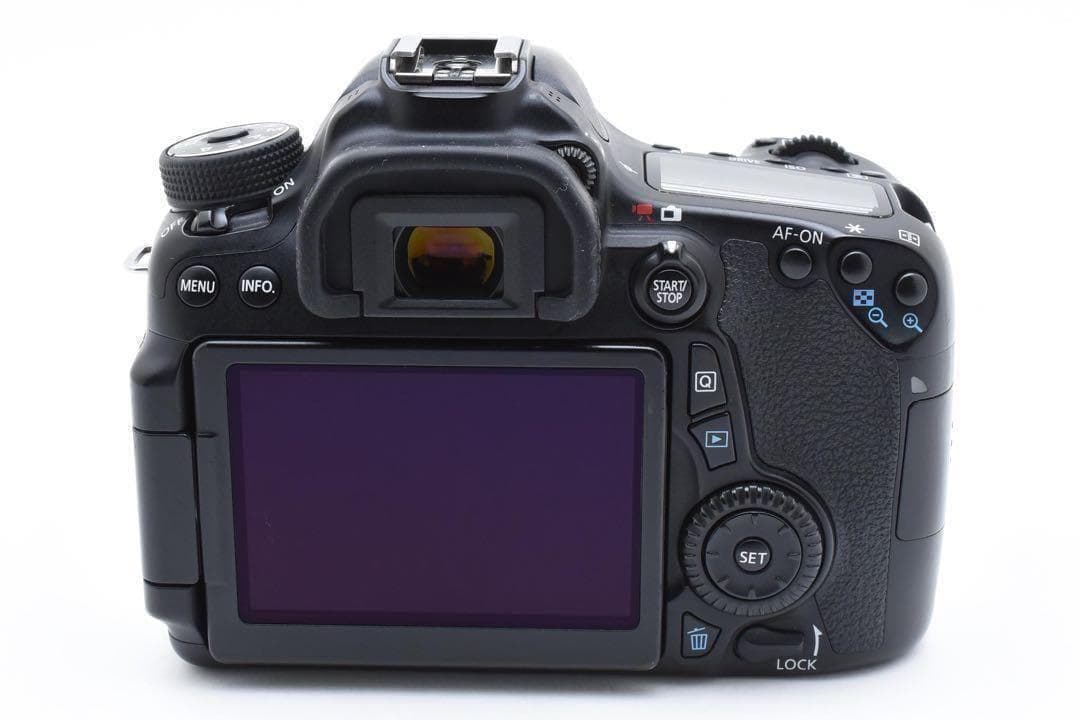 キャノン EOS 70D★手ぶれ補正レンズ★Wi-Fi★一眼レフカメラ