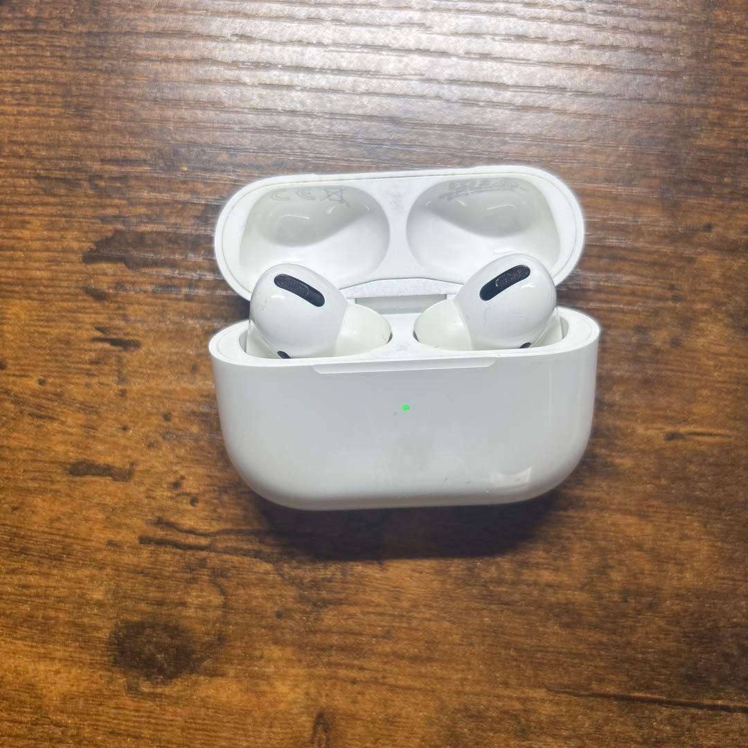 AirPods Pro 充電ケース付き ホワイト