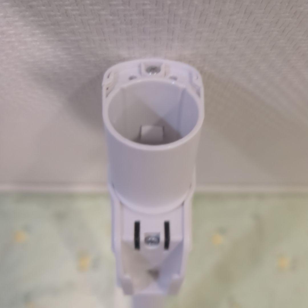 アイリスオーヤマ　充電式スティッククリーナー　紙パック　SBD-G3P-W