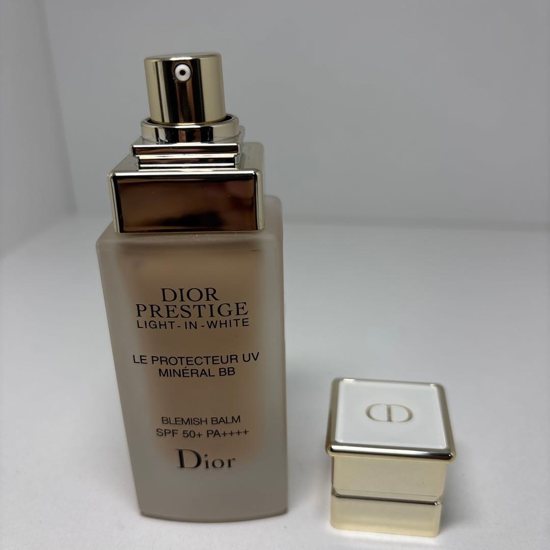 化粧下地 Dior LE PROTECTEUR UV MINERAL BB 30ml 01