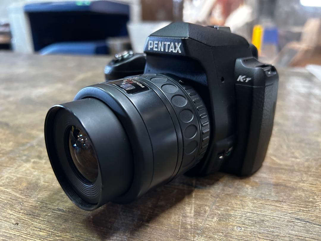 PENTAX K-rデジタル一眼レフカメラ本体+レンズはおまけです