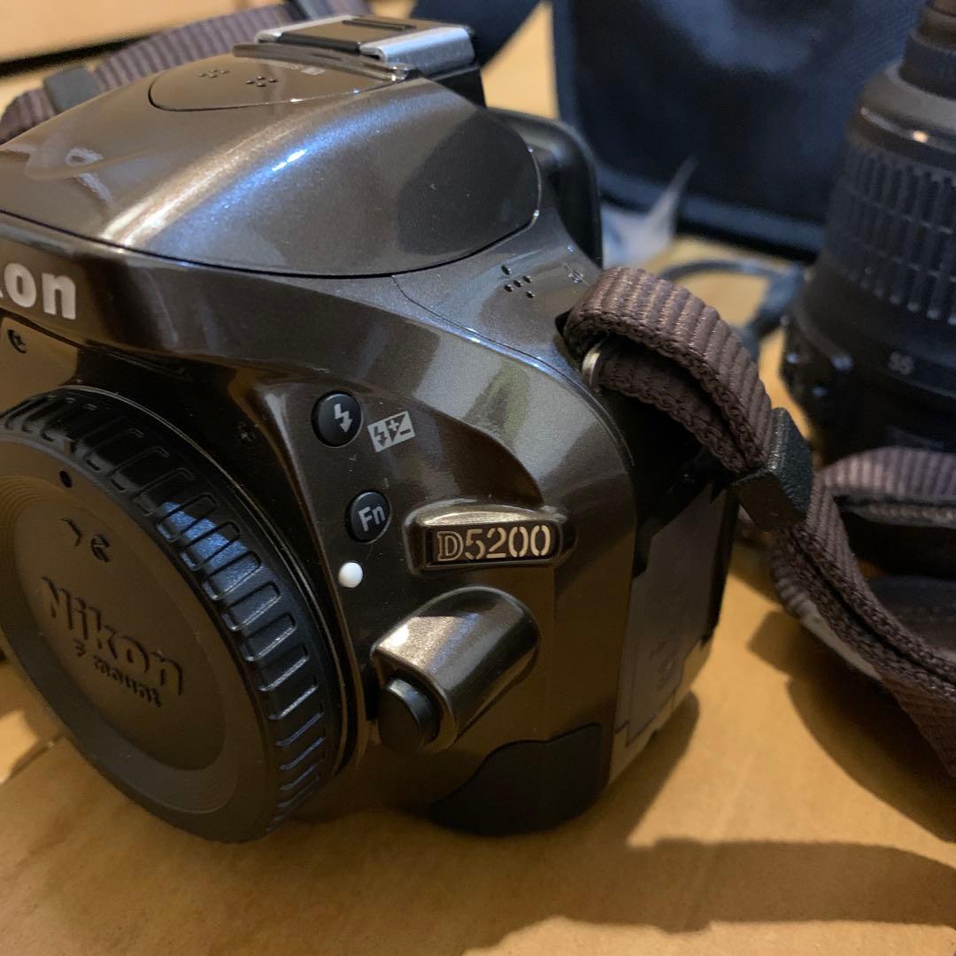 Nikon D5200 デジタル一眼レフカメラ　使用2回のみ