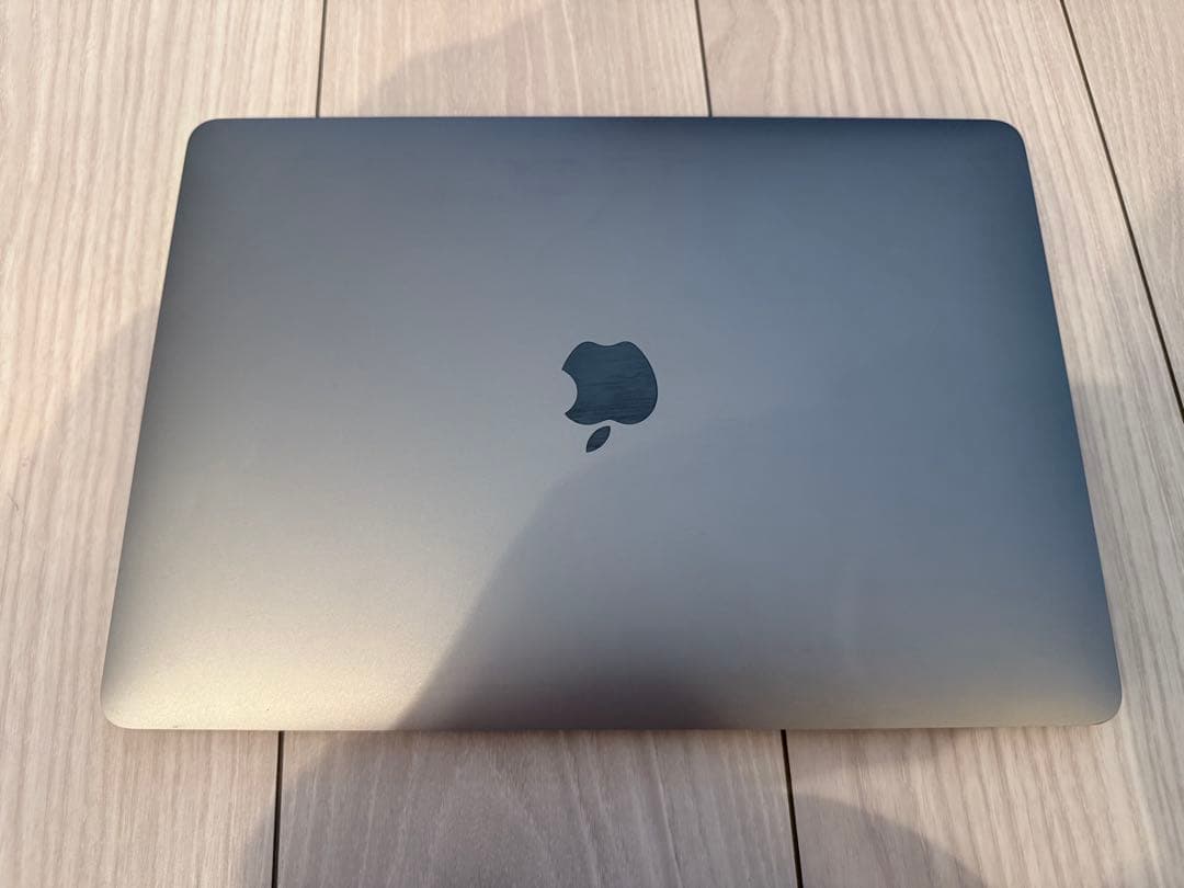 MacBook Air M1（8GB / 256GB）