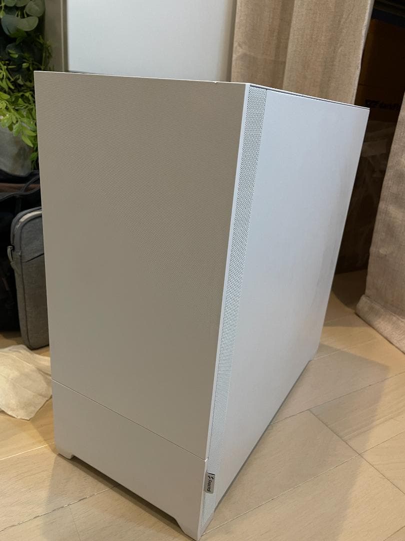 Fractal Design Pop Silent White PCケース