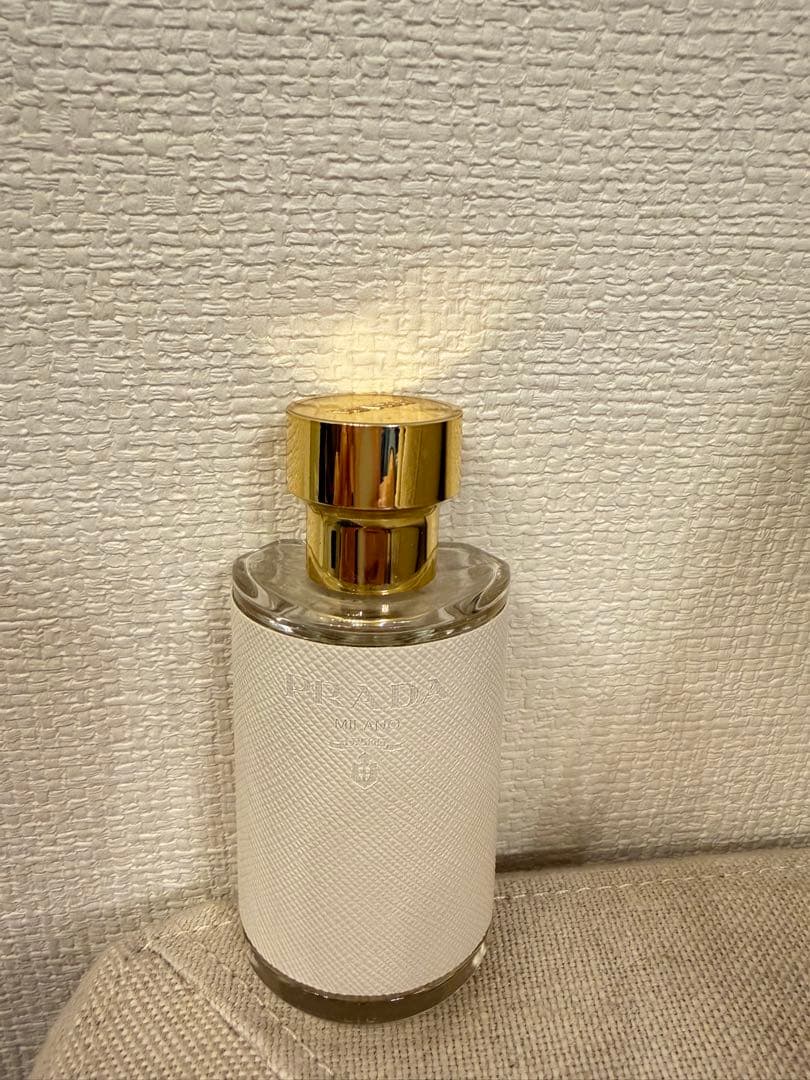 PRADA フェム　オーデパルファム 35ml