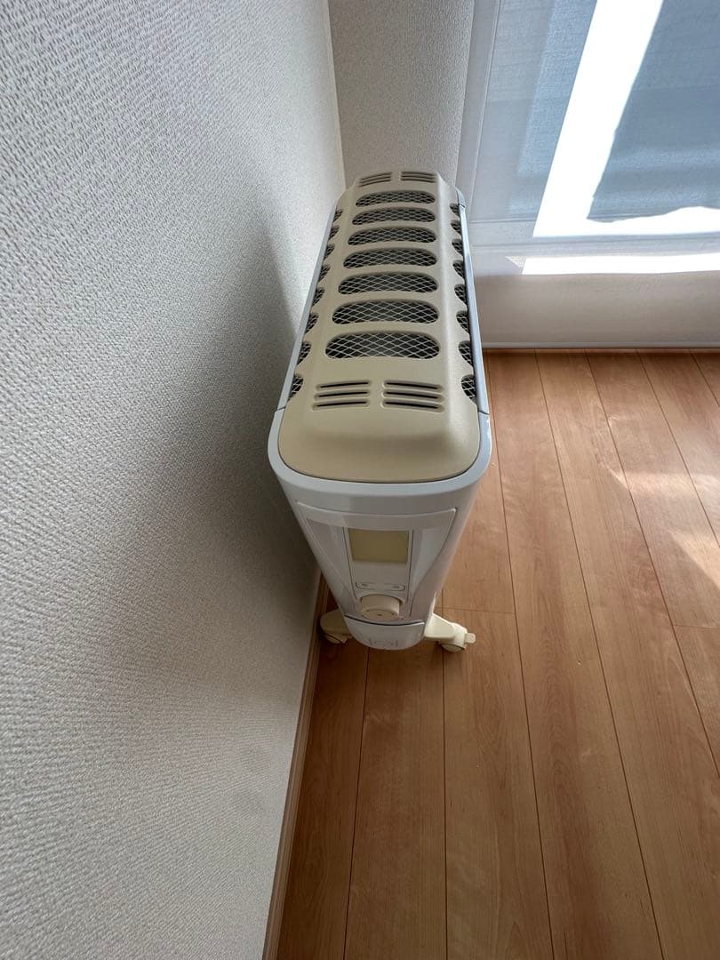 ◾️超美品De'Longhi (デロンギ) オイルヒーター ゼロ風暖房乾燥しにくい