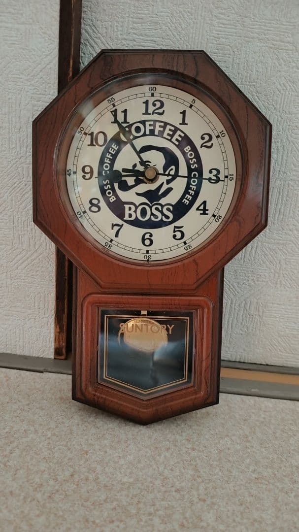 SUNTORY BOSS時計 、空缶シガレットケース、オイルライター、 レトロ