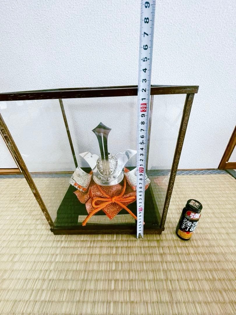 銀製　兜 (剣付 )伝統工芸　置物　骨董品　縁起物　古　重さ323g