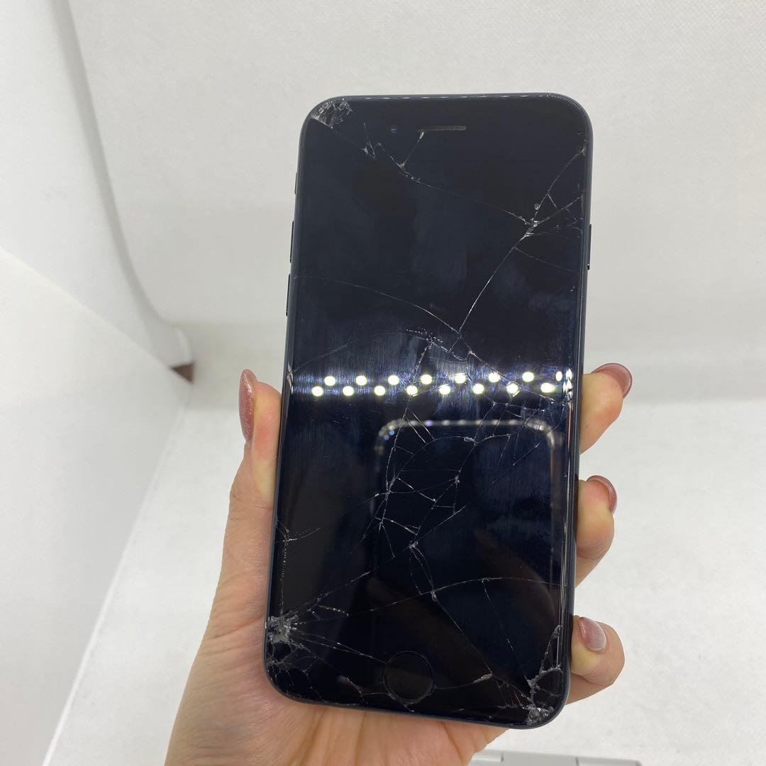 Iphone SE 第3世代 64GB Sim フリー　58613