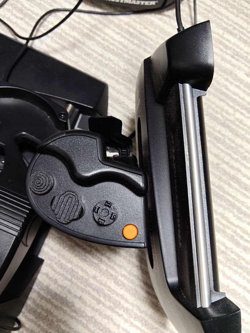 PC用ゲームコントローラー・コンバーター Thrustmaster T.16000M