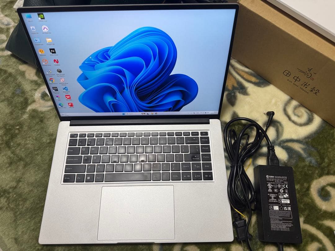 Intel Core i7-12650H搭載ノート 16inch PC