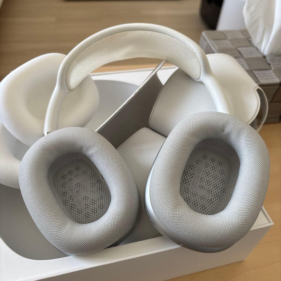 ヘッドホン airpods max
