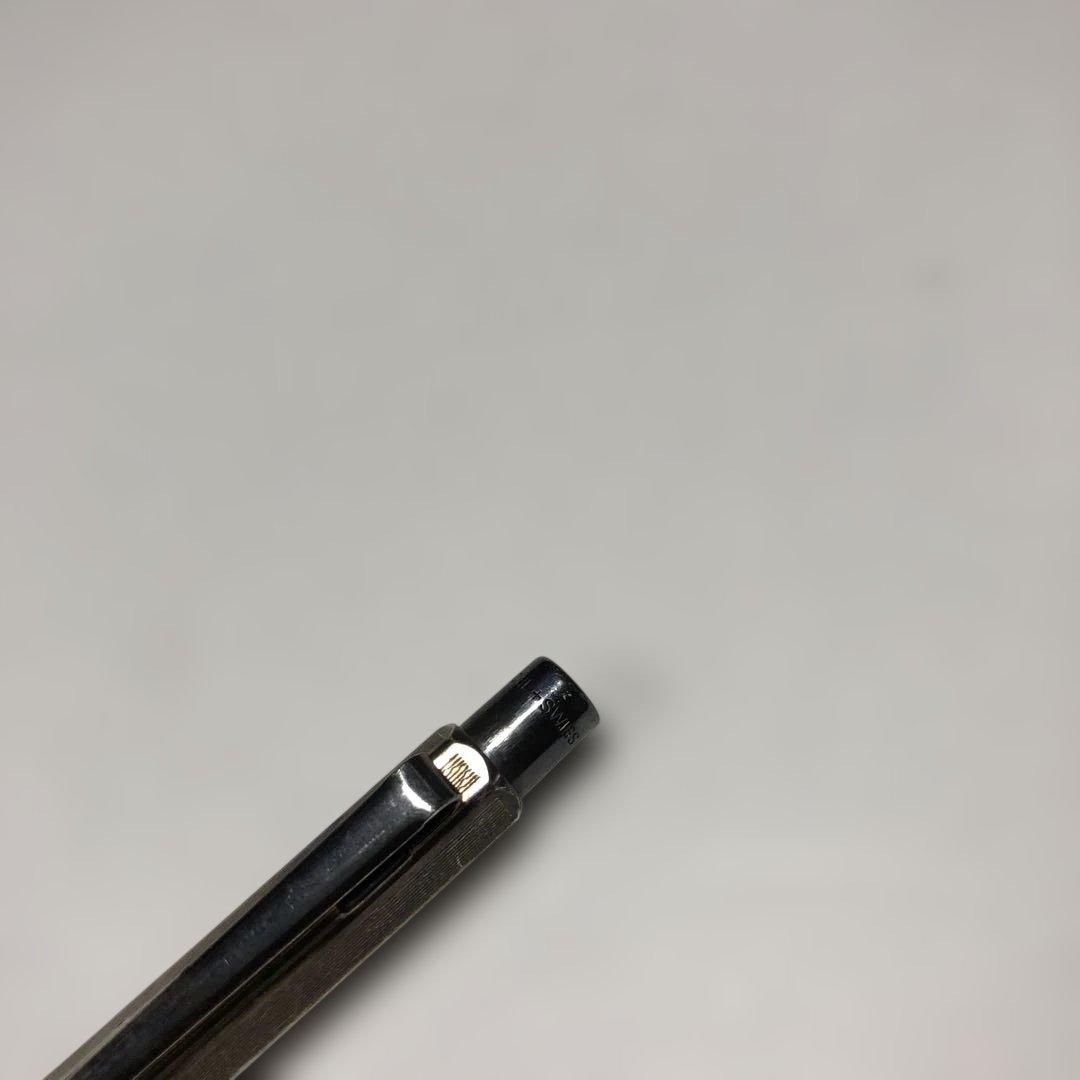13351 カランダッシュ　エクリドール シェブロン ゴールド　ボールペン