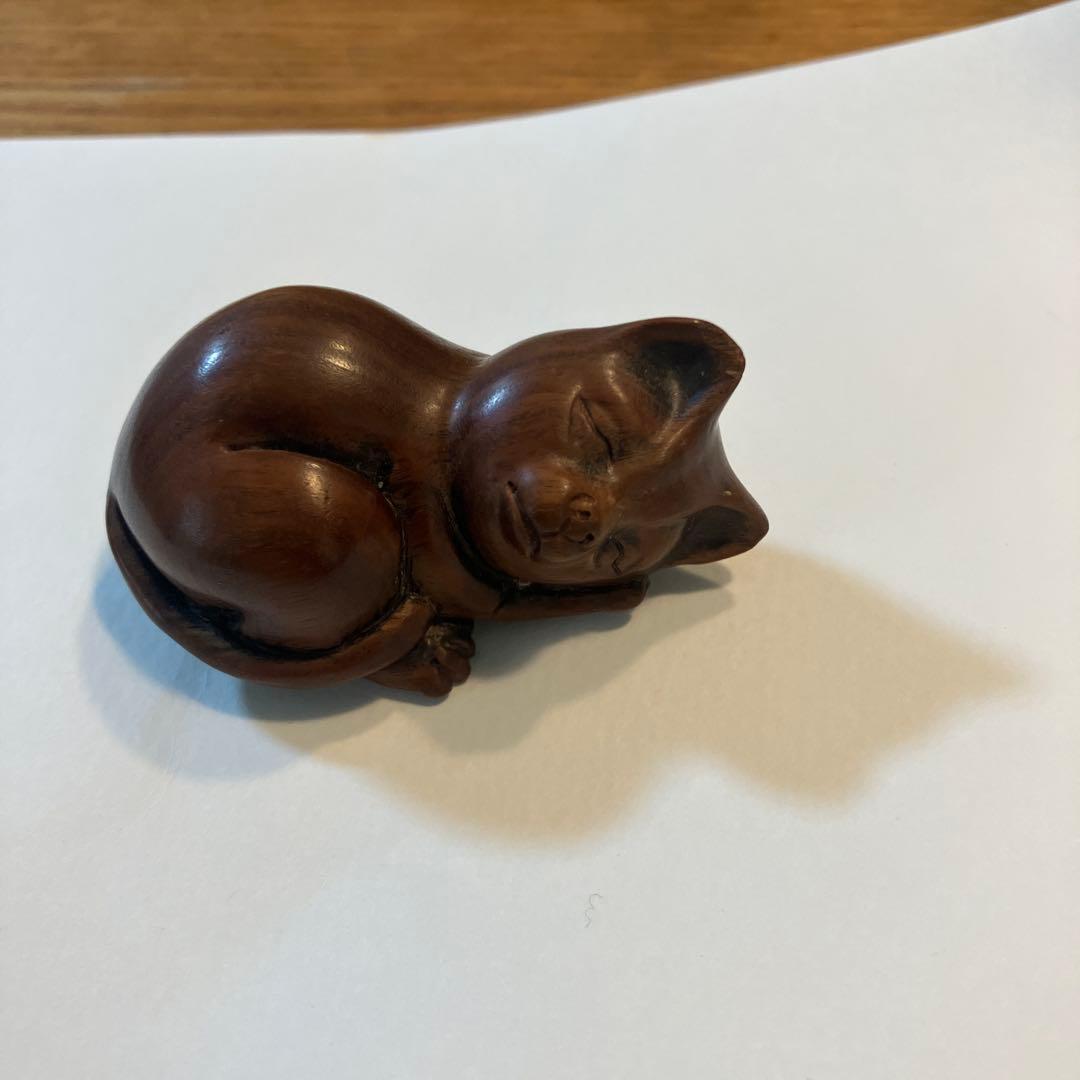 根付け　木製　猫