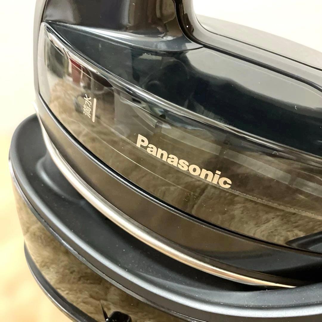 ほぼ未使用✨　Panasonic コードレス　スチームアイロン　NI-WL708