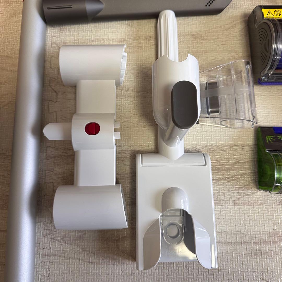 ⑦ Dyson sv46 V12 Detect Slim Absolute