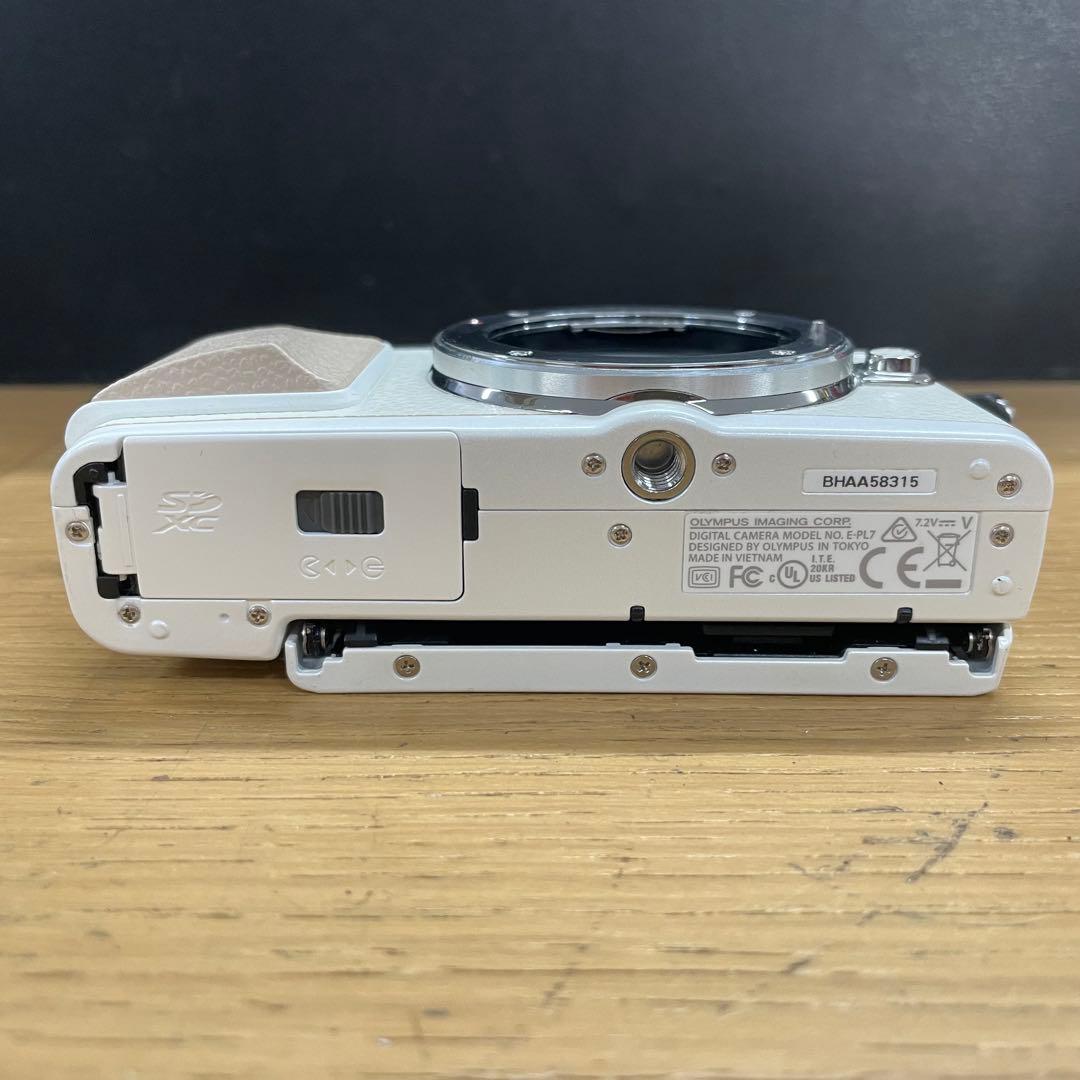 美品 動作品 Olympus E-PL7 ダブルズームセット ミラーレス一眼