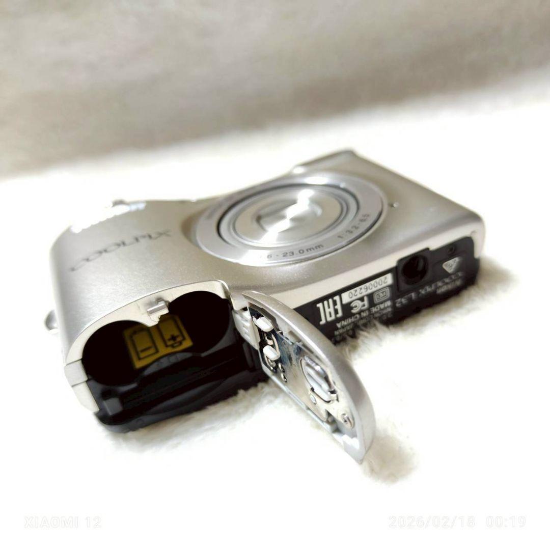 美品✨NIKON COOLPIX L32 シルバー 単3電池 オールドコンデジ