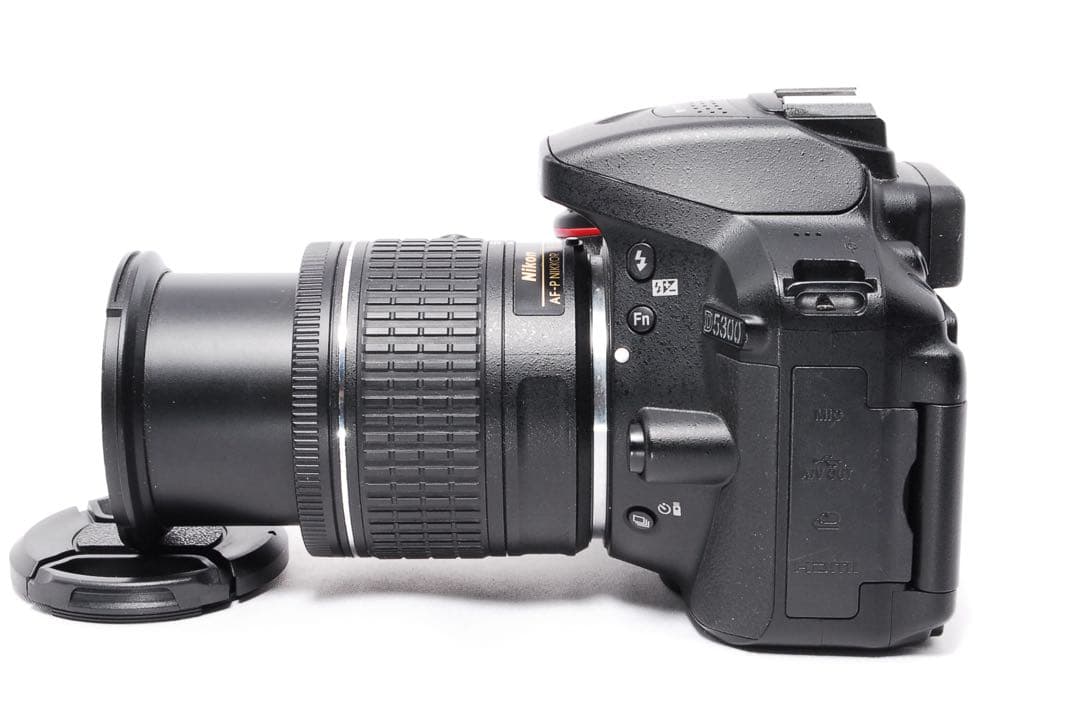 WiFiで楽々転送◆Nikon D5300◆高性能AF-Pレンズ◆一眼レフカメラ