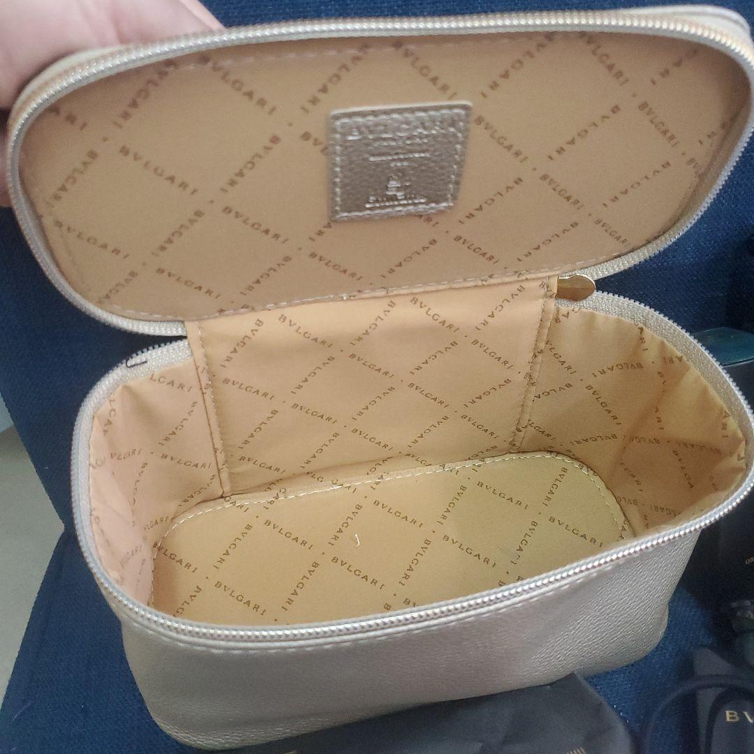 エミレーツ航空　ファーストクラス　BVLGARI アメニティセット