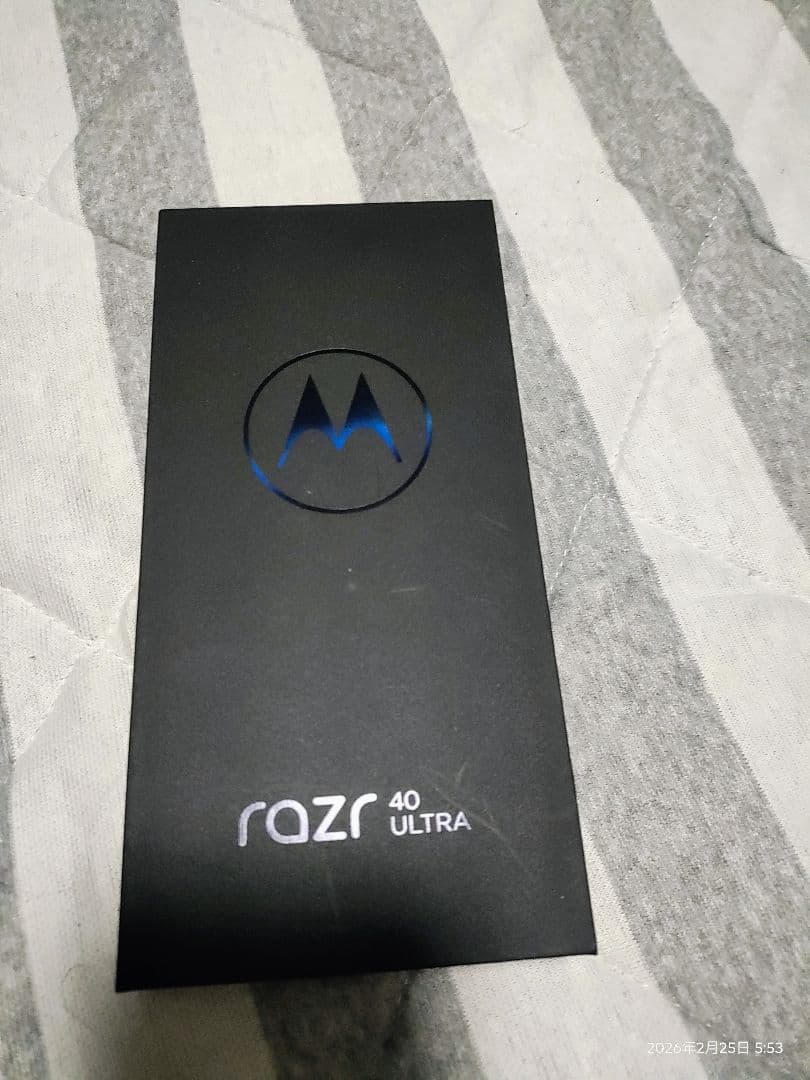 スマートフォン本体 Motorola razr40Ultra