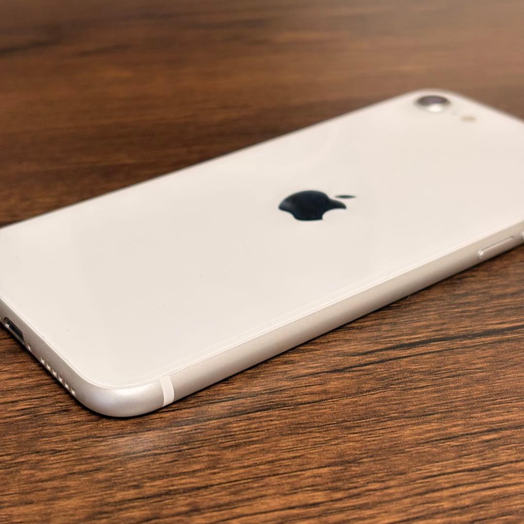【超美品】iPhone SE2 ホワイト SIMフリー 64GB