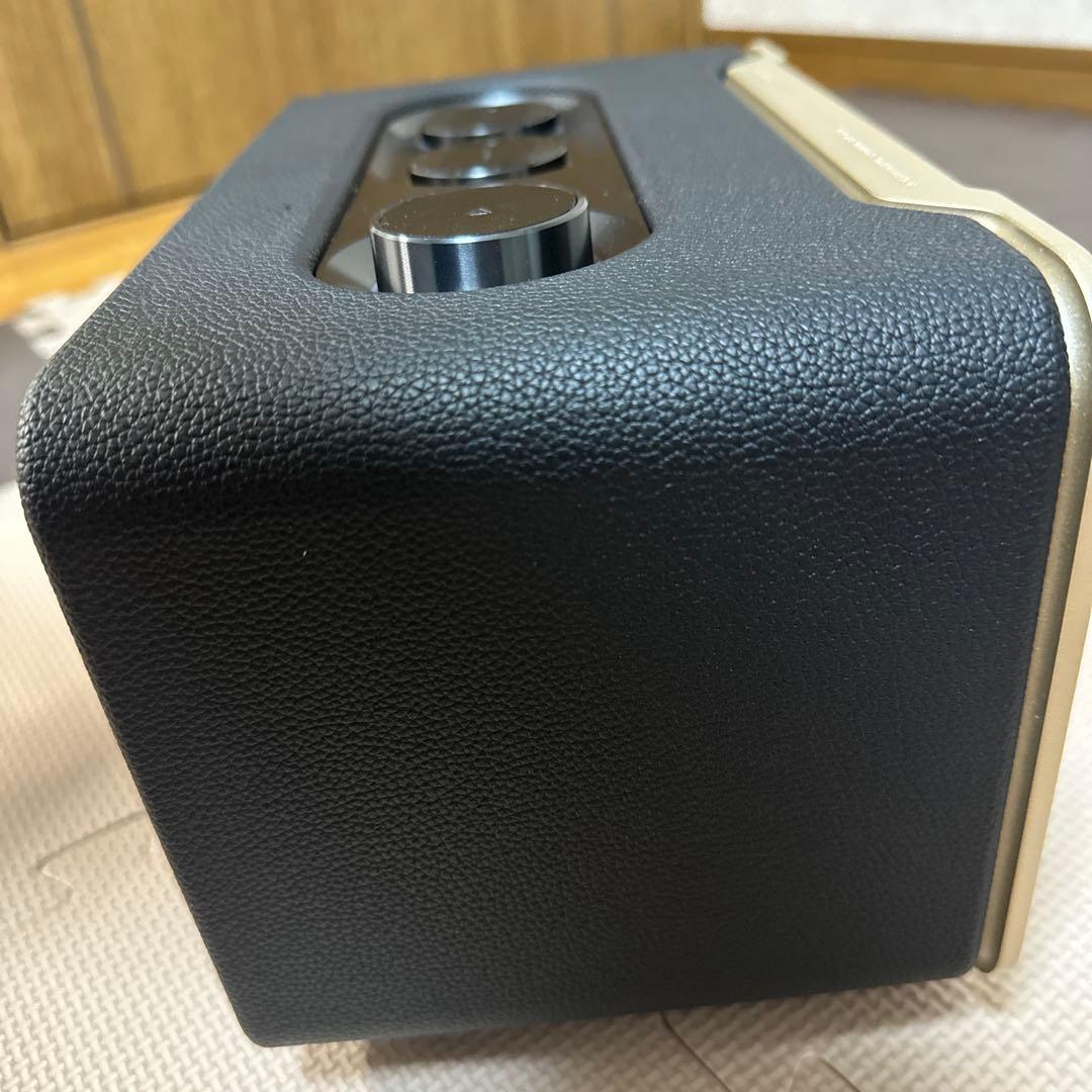 JBLAUTHENTICS 200ワイヤレススピーカー