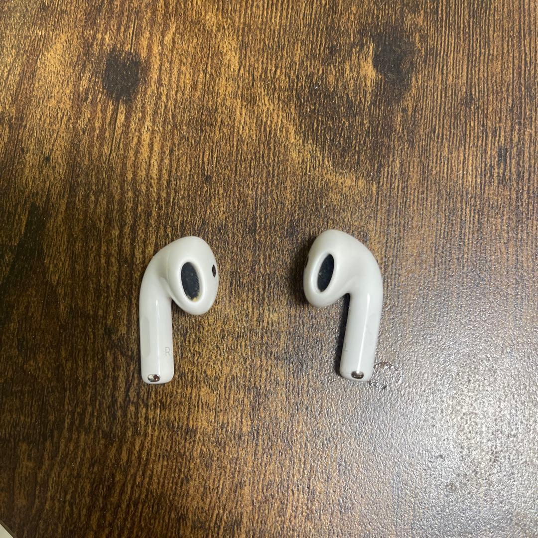 AirPods 4ノイズキャンセリング付き 本体のみ