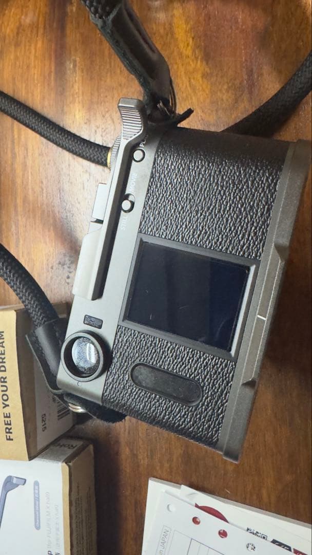 FUJIFILM X-HF1 チャコールシルバー【美品】