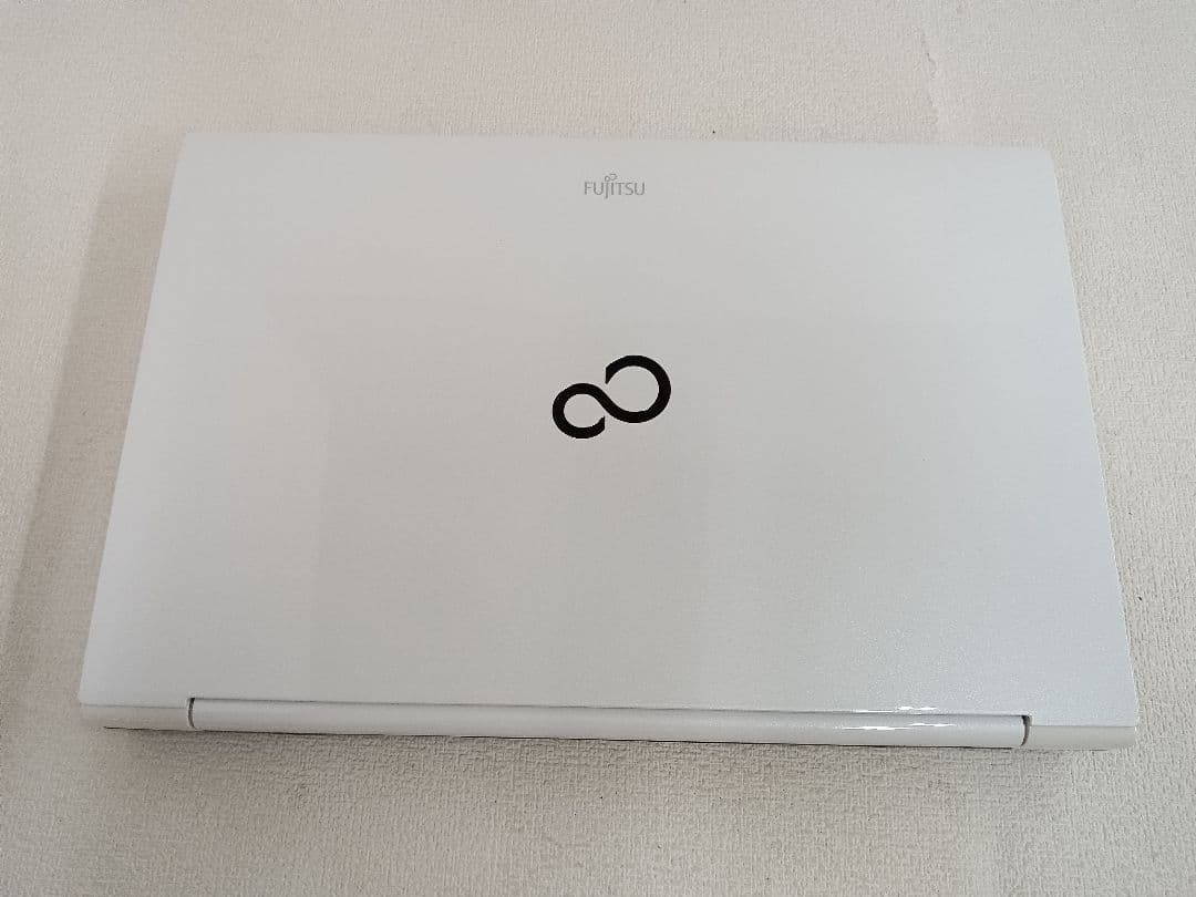 Ω LIFEBOOK AH56/K FMVA56KWKS ストレージ無