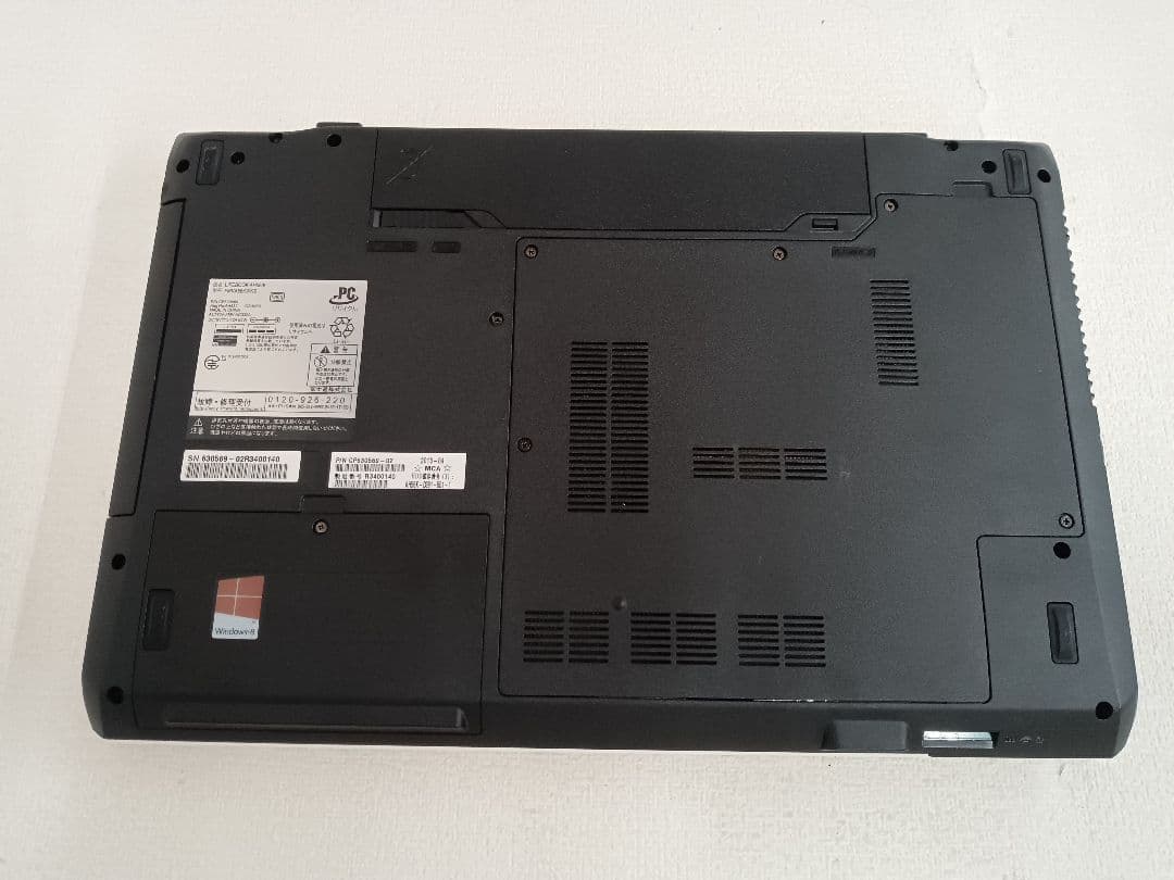 Ω LIFEBOOK AH56/K FMVA56KWKS ストレージ無