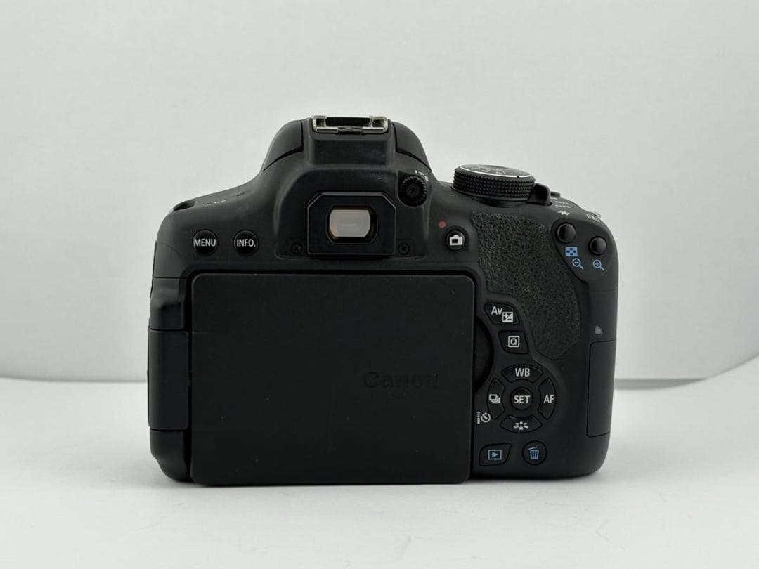 ★極上美品★キャノン Canon EOS Kiss X8i ボディ