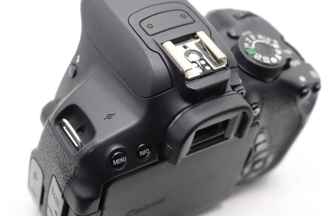 美品ですが訳あり 【Canon EOS Kiss X7i ダブルレンズセット】