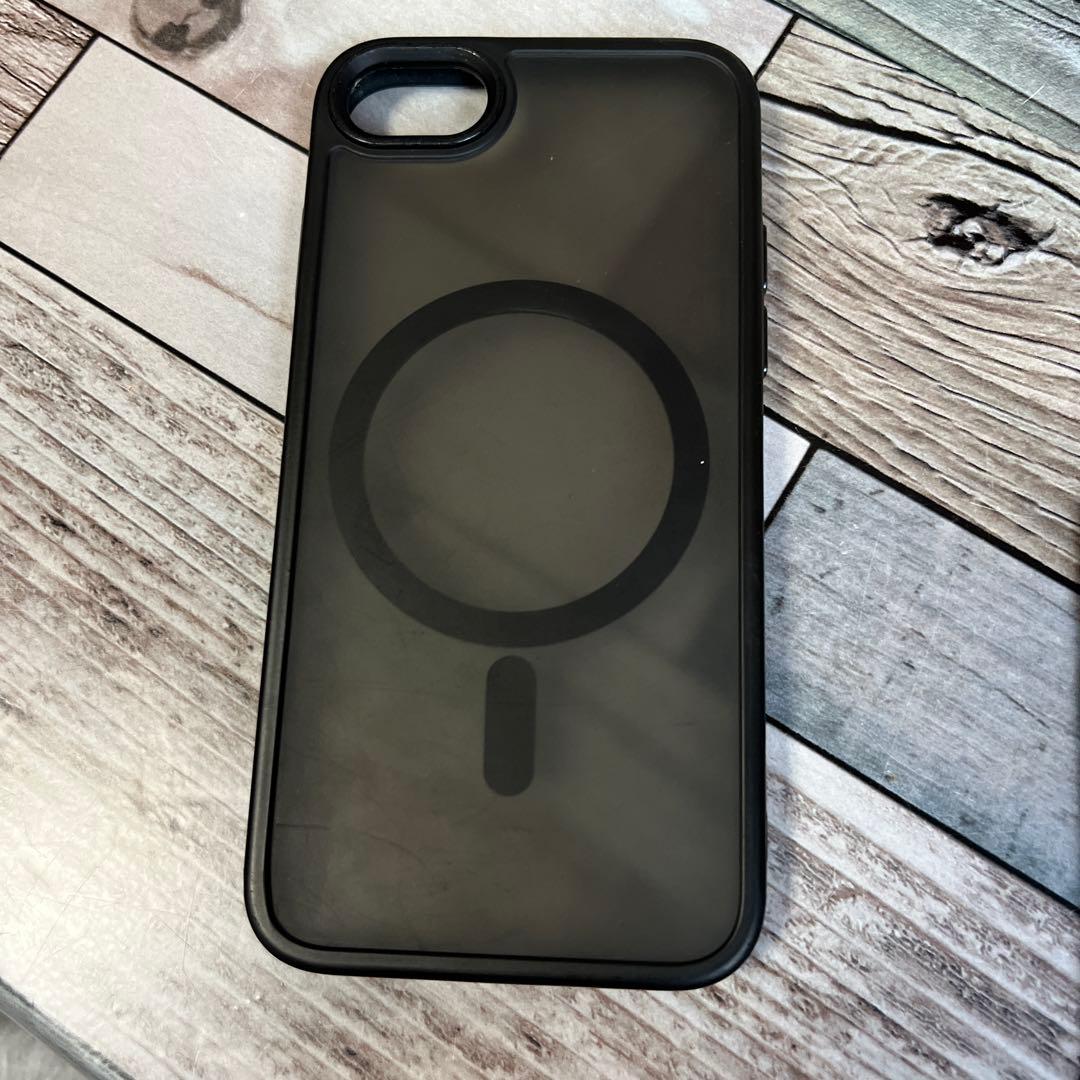 iPhone SE第三世代　64GB ケース付き