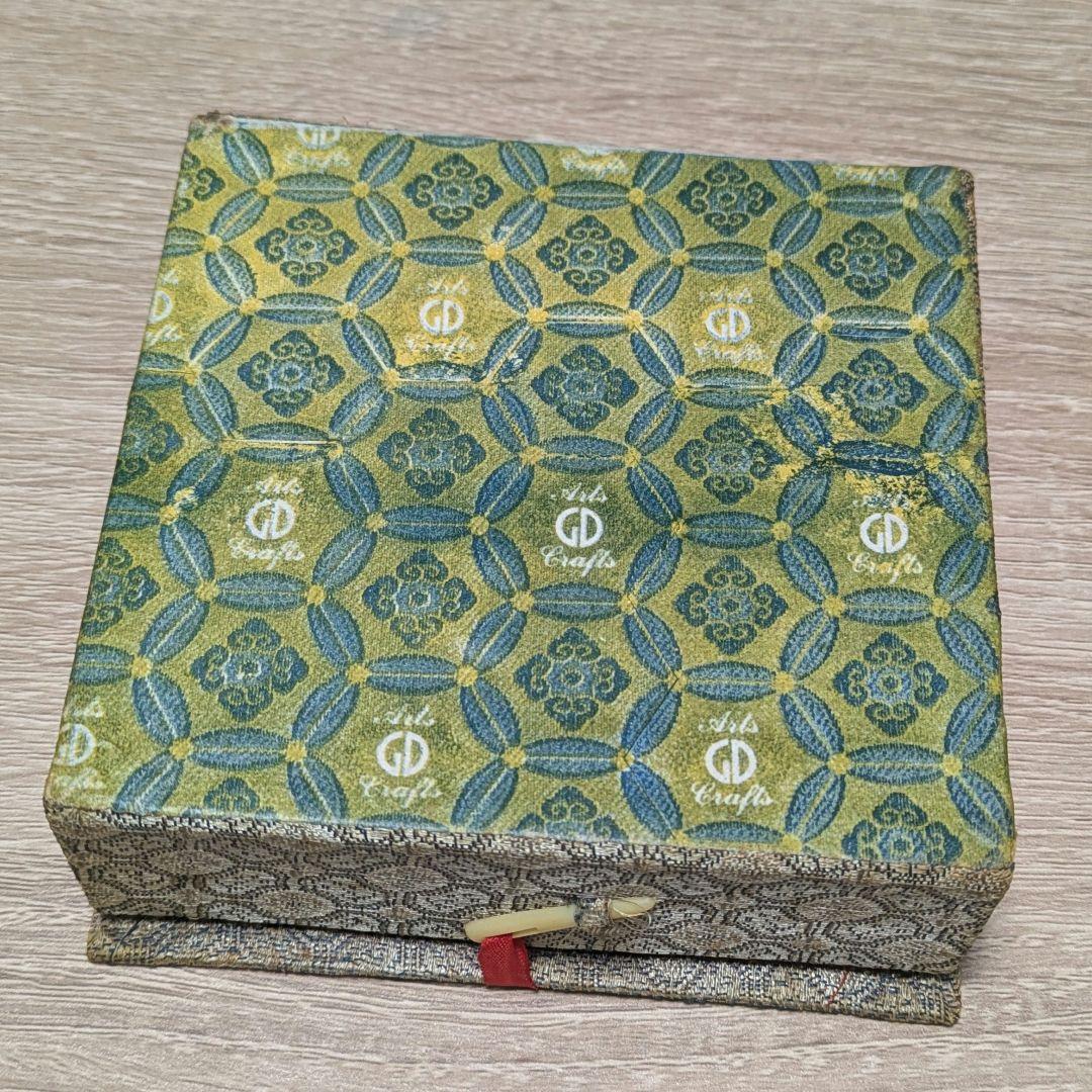 中国廣彩アンティーク磁器盃4個セット GD Crafts装飾箱付