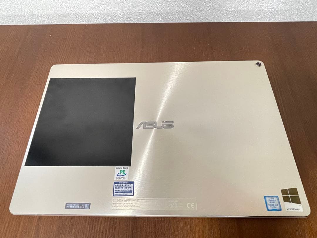 Windows ファンレスタブレット CoreM 8GB 256GB ASUS