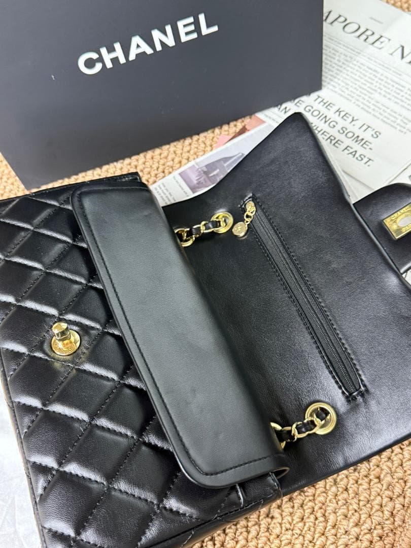 美品✨ 希少 cHaNeL✨ レザー ショルダーバッグ ✨ブラック