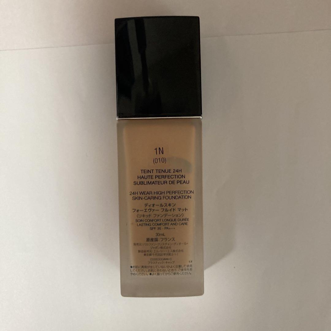⌇Dior⌇ファンデーション、パウダー