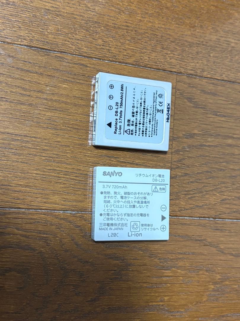 SANYO サンヨー　Xacti デジタルムービーカメラ　DMX−CA65型