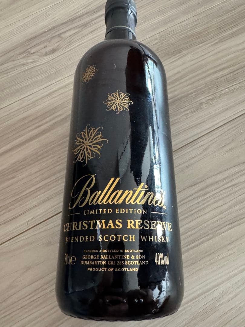 ウイスキー Ballantine's Christmas Reserve 700ml