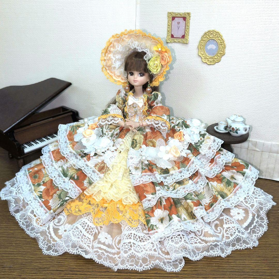 ゆ*ん様 ジェニーフレンド27cmドール服　オレンジのドレス