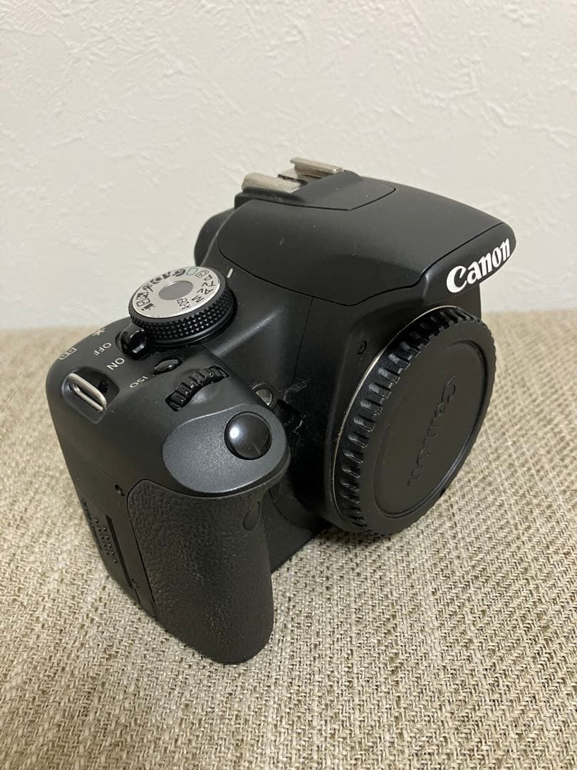 Canon EOS Kiss X3 ダブルズームキットカメラ