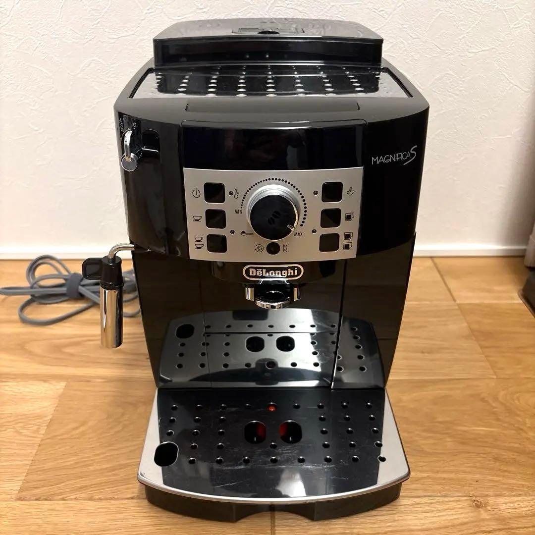 デロンギ　マグニフィカSコンパクト全自動コーヒーマシン