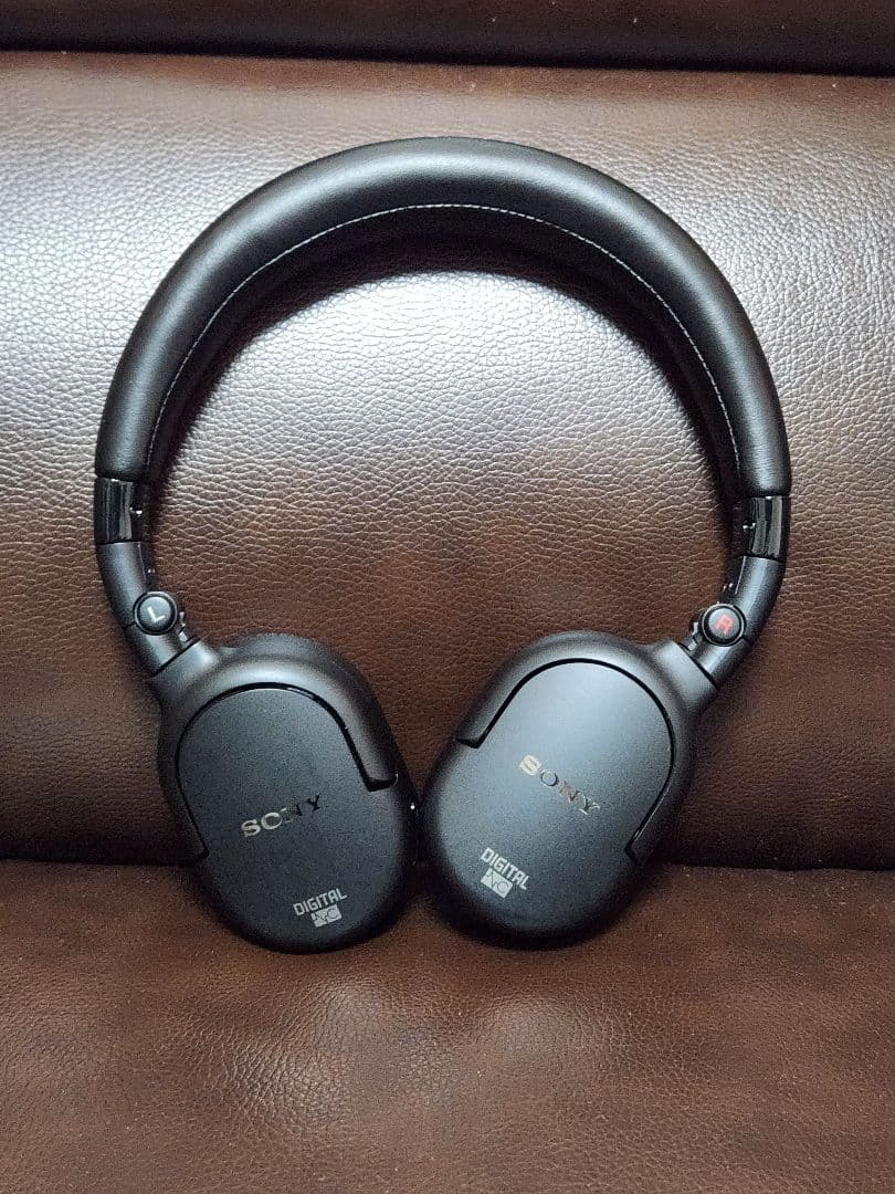 SONYのノイズキャンセリングヘッドホン有線