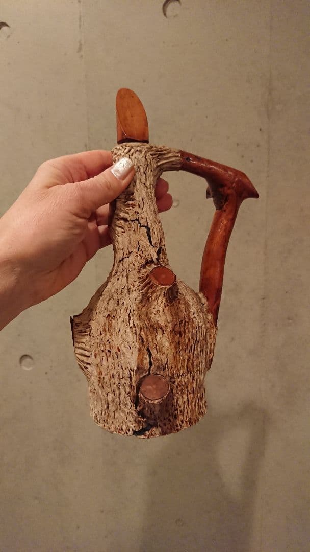 お酒の入れ物