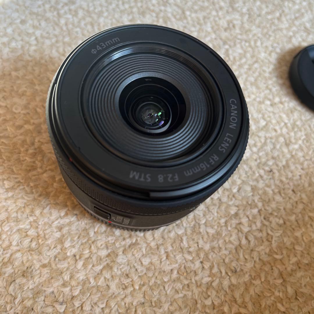 Canon RF 16mm f/2.8 STM レンズ