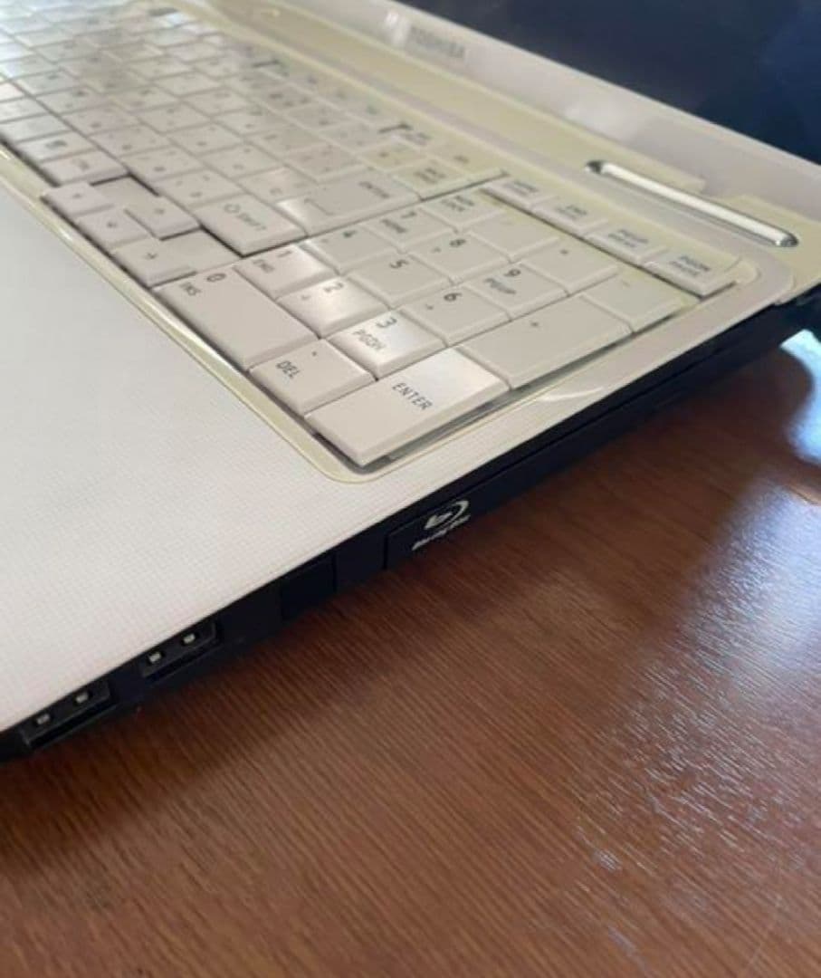 Dynabook t451/57dw i7/4G/500G ノートPC