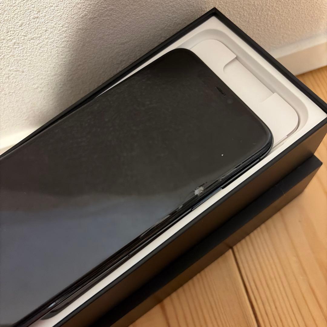 【画面割れ】iPhone 11 pro max 64GB ミッドナイトグリーン