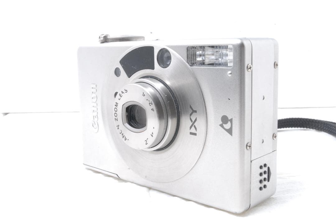 【極美品/動作確認済】Canon IXY 320 シルバー デート機能 ケース付