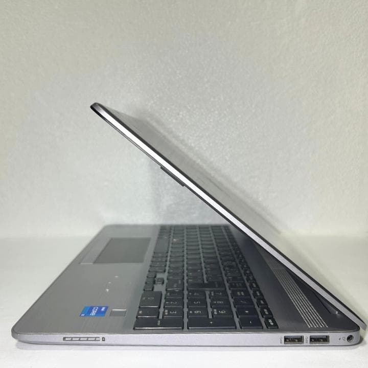 新品1TB✨第11世代i5 HP 250 G8 8GBメモリ 15型大画面